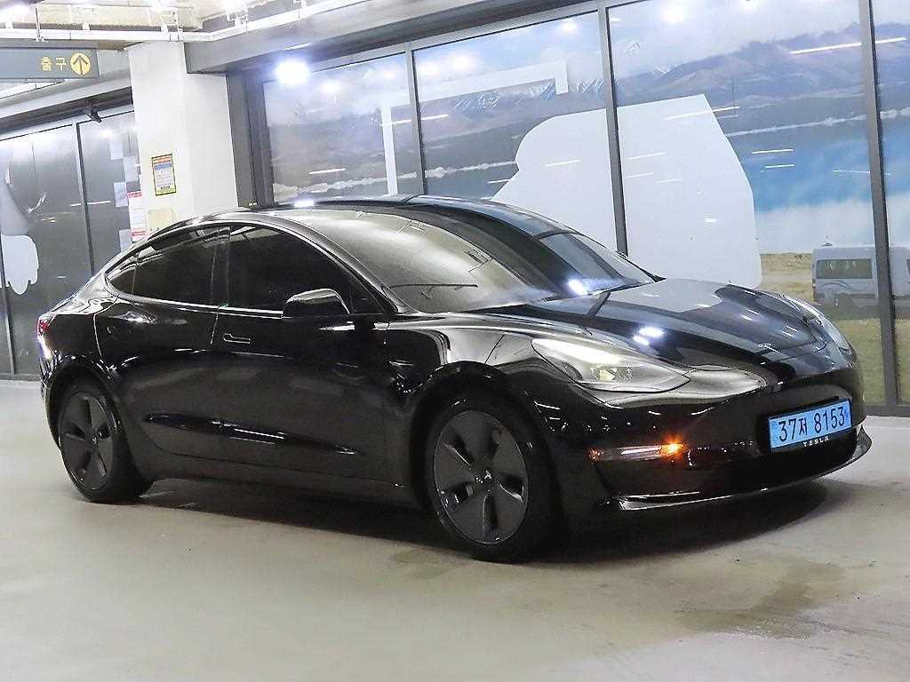모델 3 롱 레인지 2022년식
