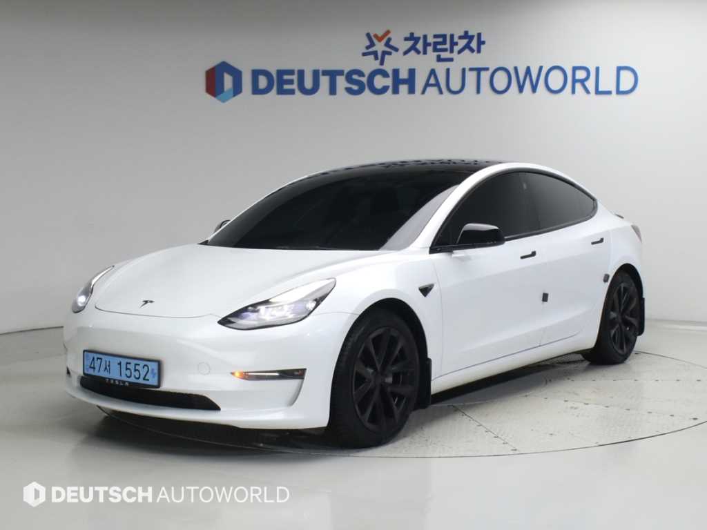 모델 3 롱 레인지 2022년식