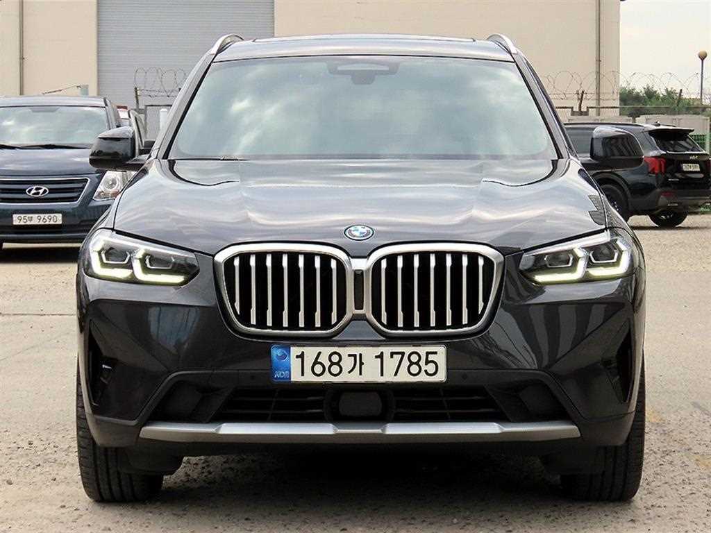BMW X3 xDrive 30e xLine 사진 2/20