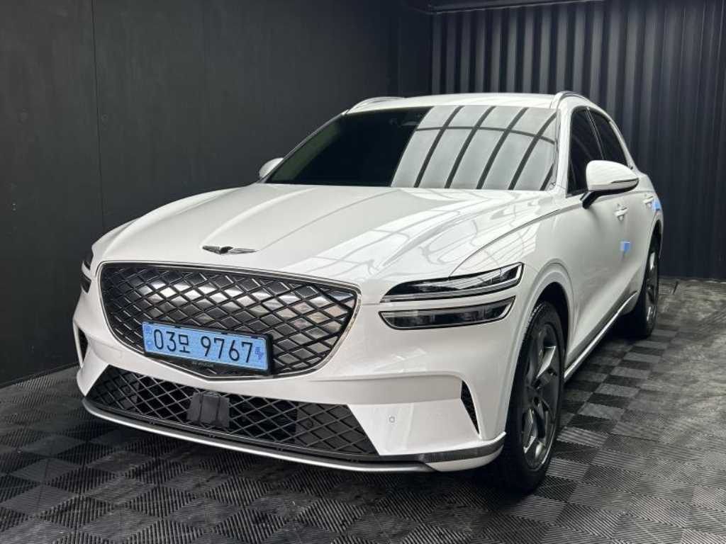 제네시스 GV70 e-AWD 사진 2/18