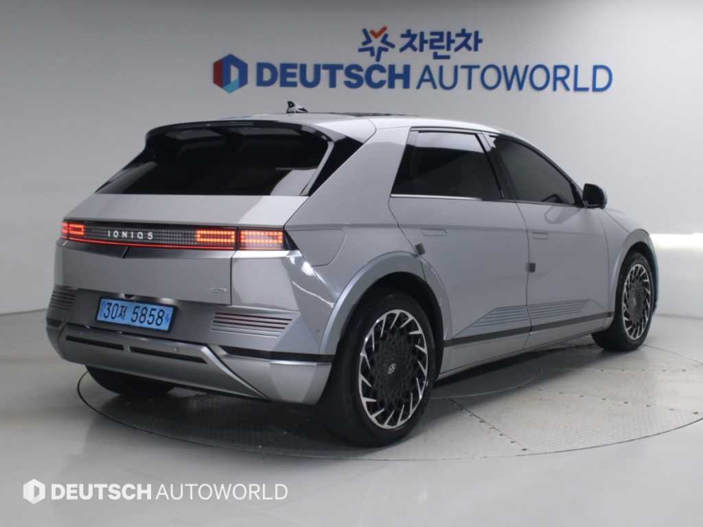 현대 아이오닉 5 롱 레인지 4WD 프레스티지 사진 2/20