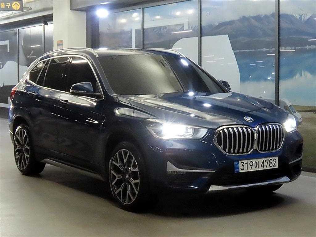 X1 (F48) xDrive 20i M 스포츠 2022년식