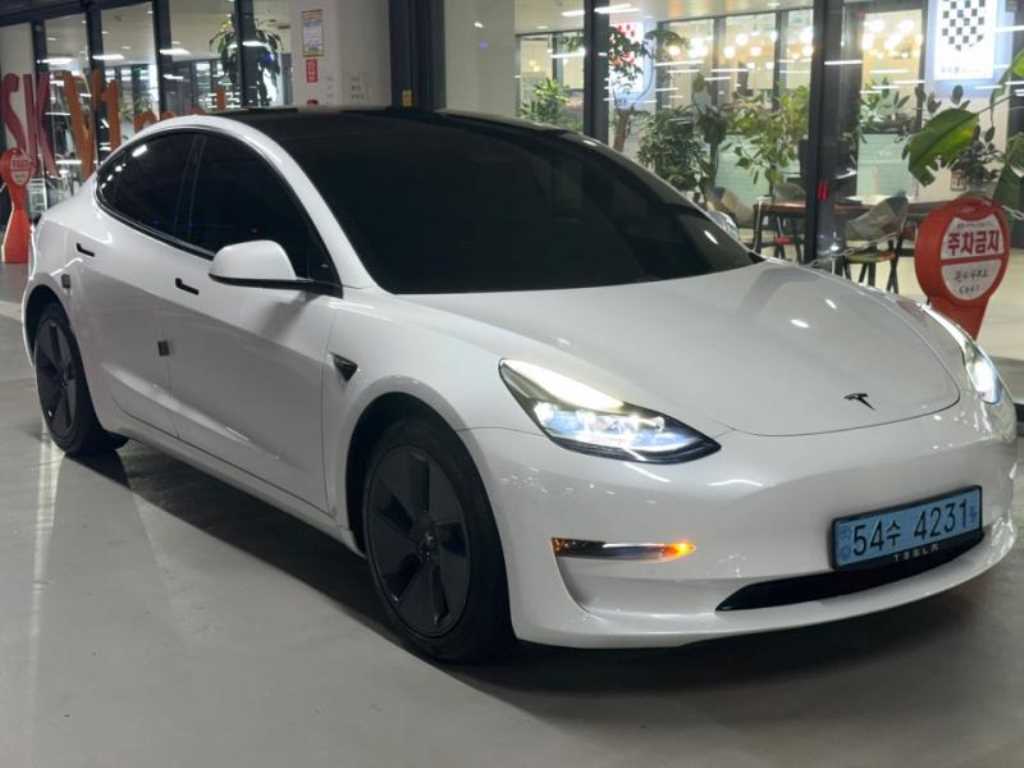 모델 3 롱 레인지 2021년식