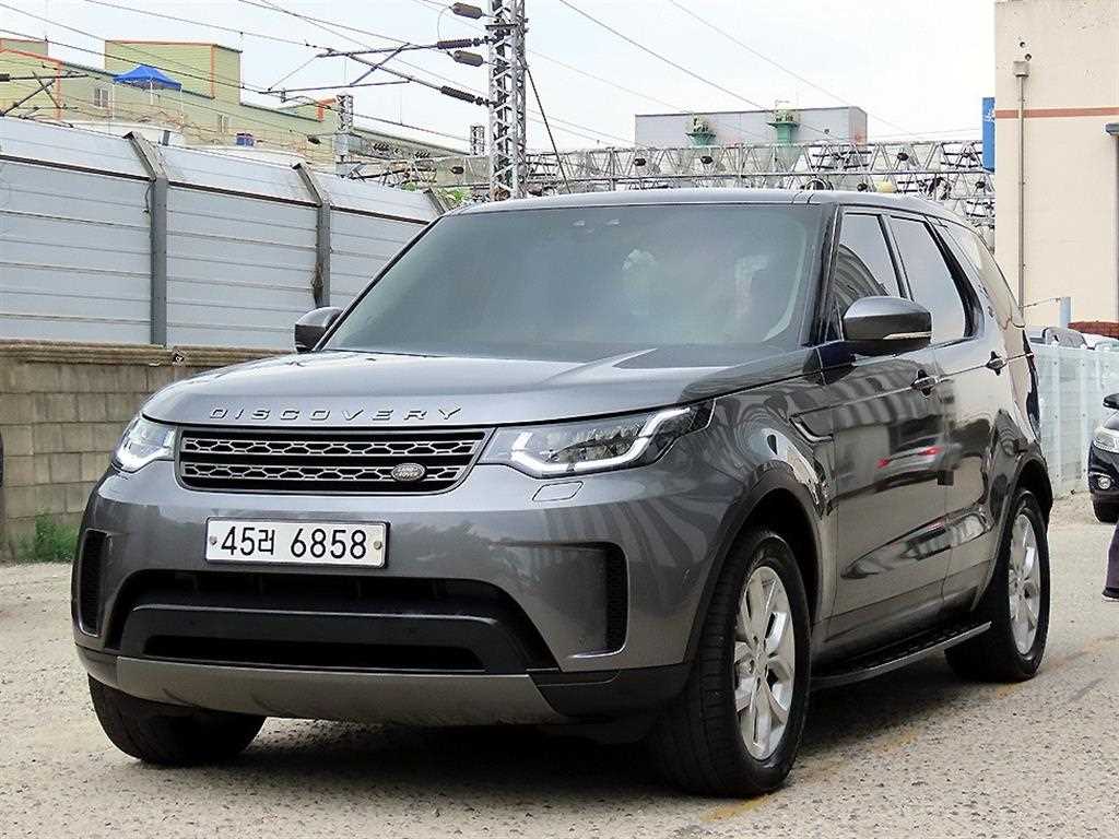 랜드로버 디스커버리 2.0 SD4 SE 사진 2/20