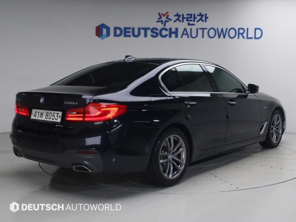 BMW 5시리즈 520d xDrive M 스포츠 플러스 사진 2/20