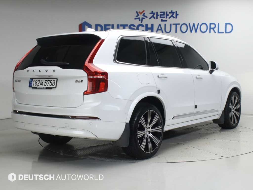 볼보 XC90 2.0 B6 AWD 얼티메이트 브라이트 사진 2/20