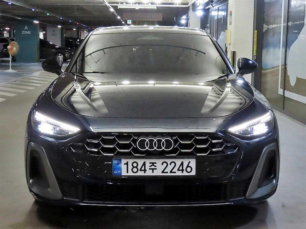 아우디 A5 40 TFSI 콰트로 스포트백 사진 2/20