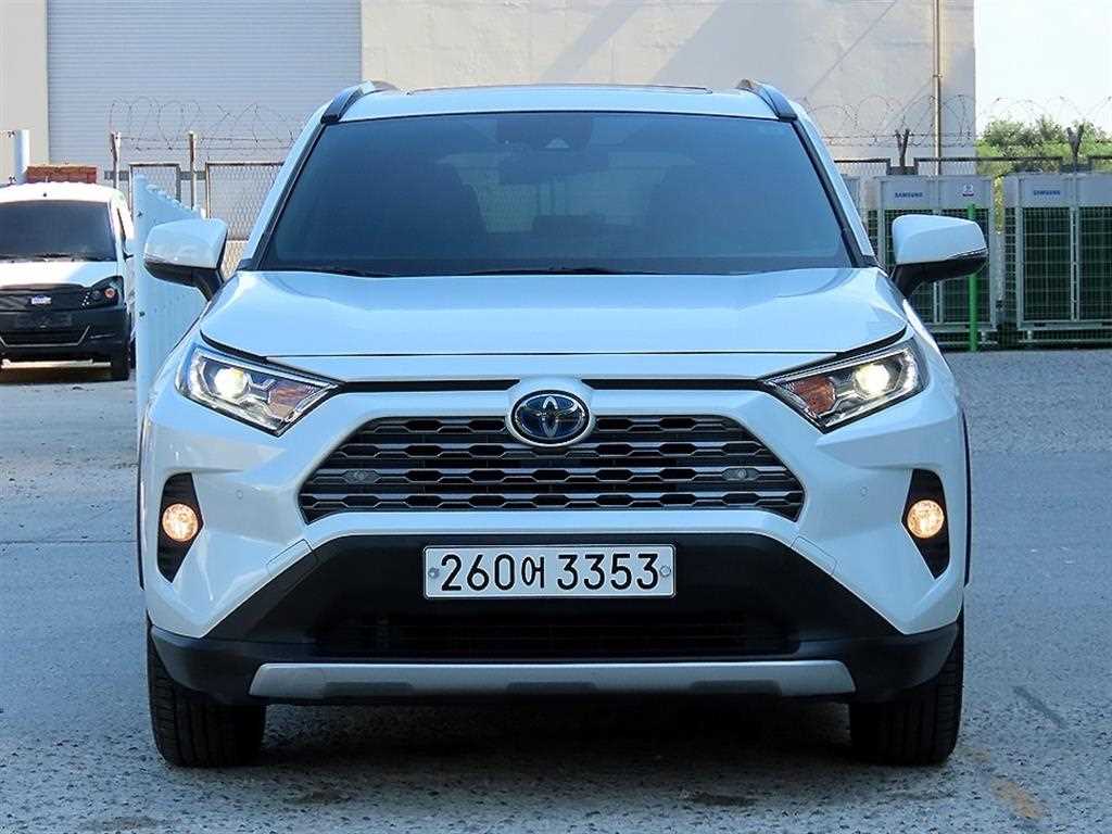 RAV4(5세대) 2.5 4WD 하이브리드 2019년식