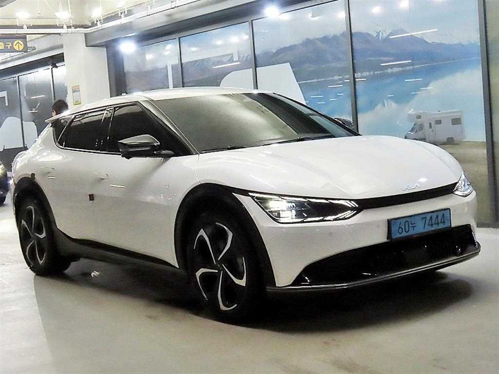 EV6 롱레인지 어스 2022년식