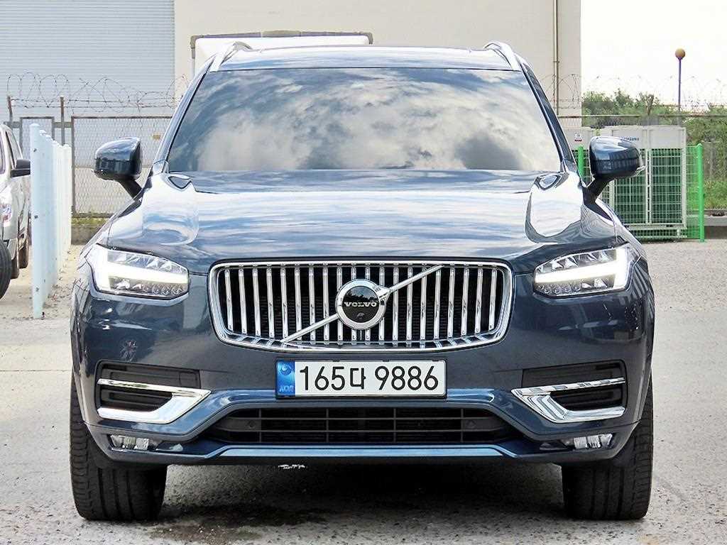 볼보 XC90 2.0 B6 AWD 모멘텀 사진 2/20
