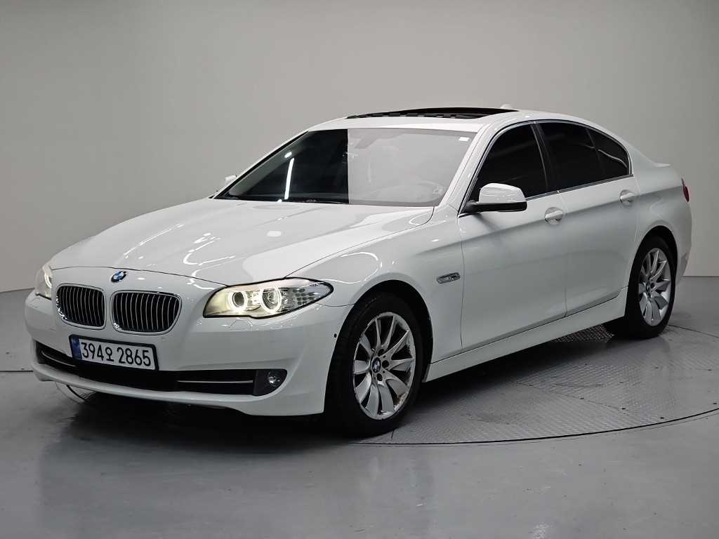 BMW 5시리즈 528i 사진