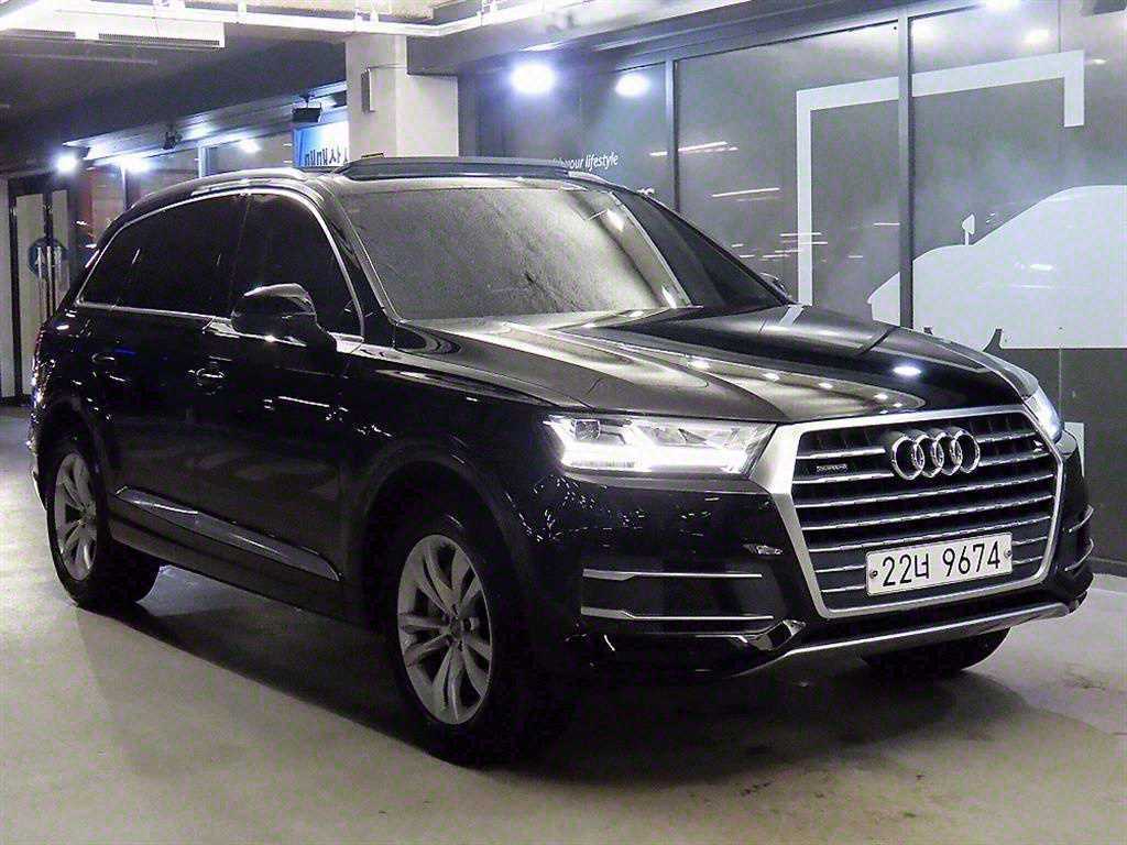 Q7 (4M) 35 TDI 콰트로 컴포트 2016년식