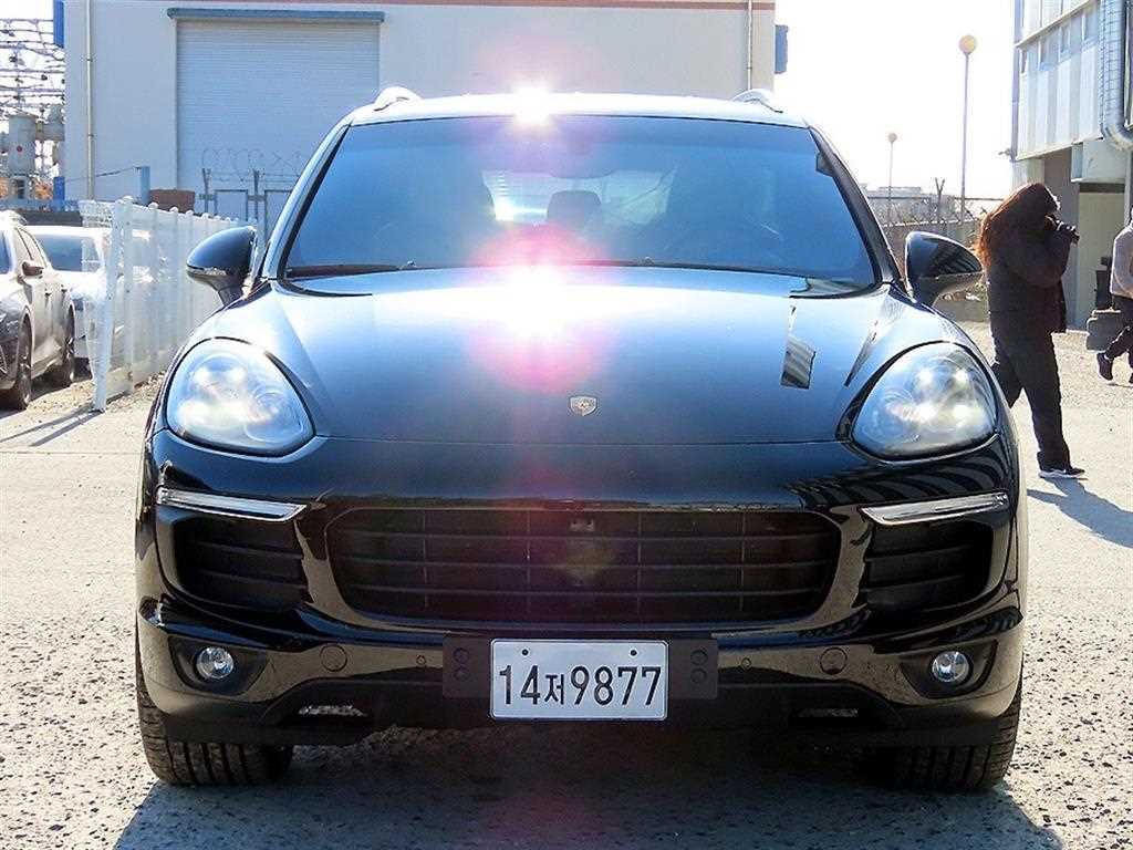 포르쉐 카이엔 3.6 VR6 사진
