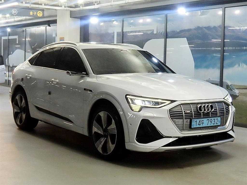 e-트론 55 콰트로 스포트백 2021년식