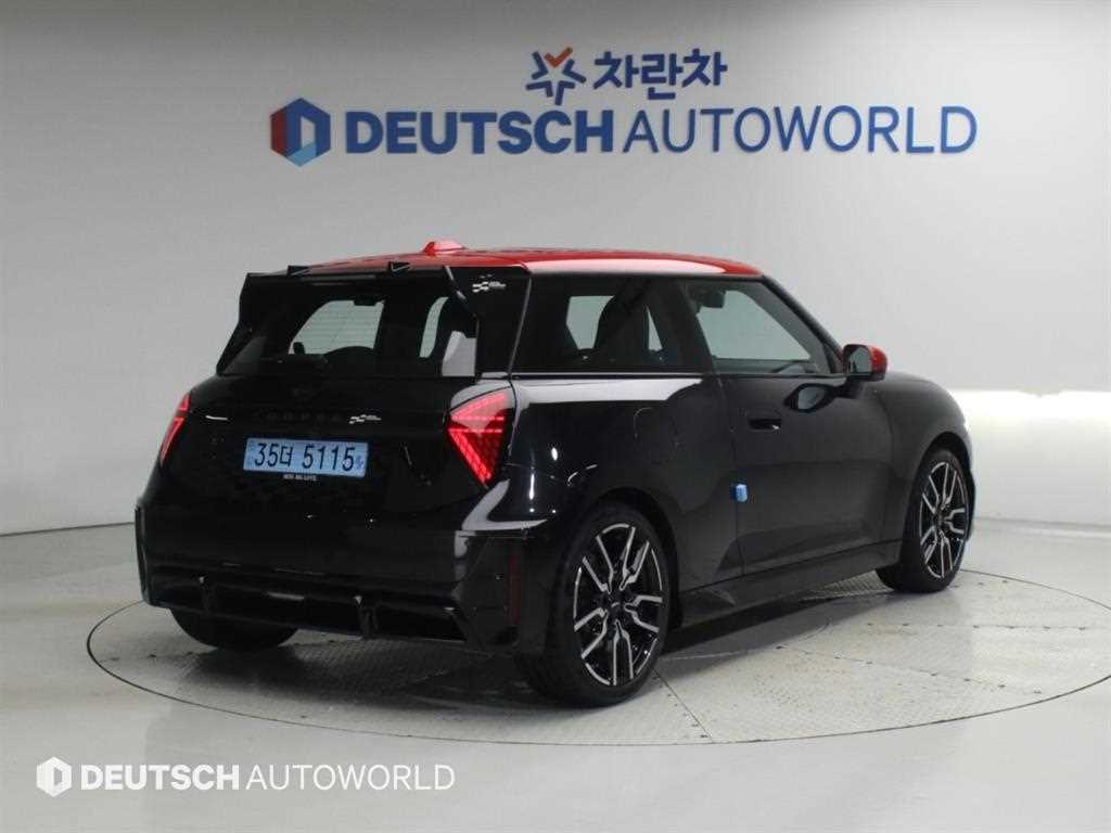 MINI 쿠퍼 JCW 사진 2/20