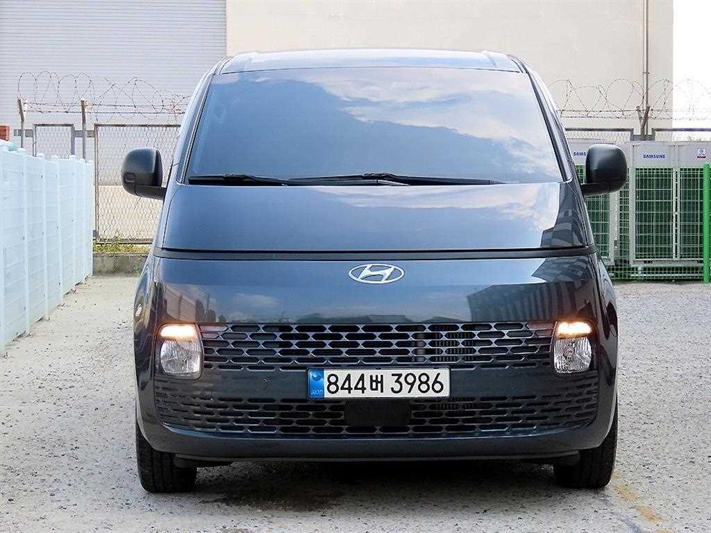 스타리아 2WD 디젤 카고 스마트 3인승 2023년식