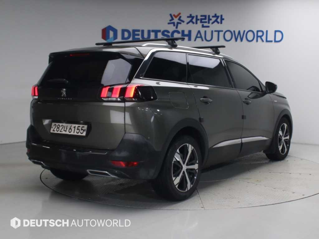 푸조 5008 1.6 BlueHDi 알뤼르 사진 2/20