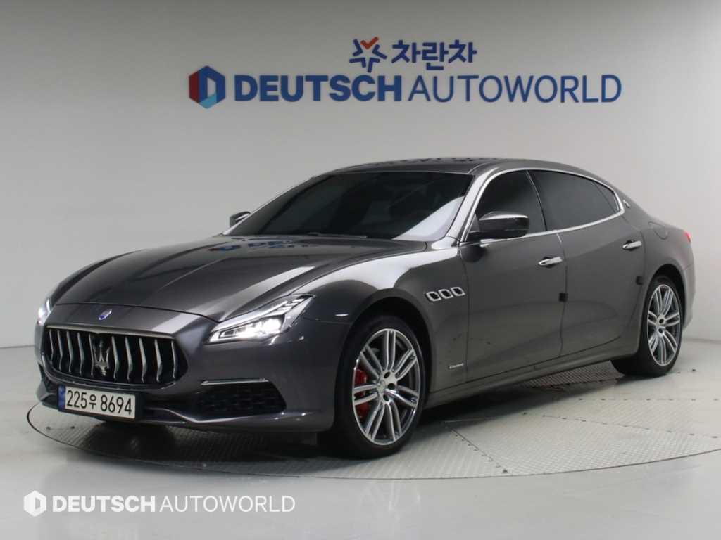 콰트로포르테 3.0 V6 그란루쏘 2018년식