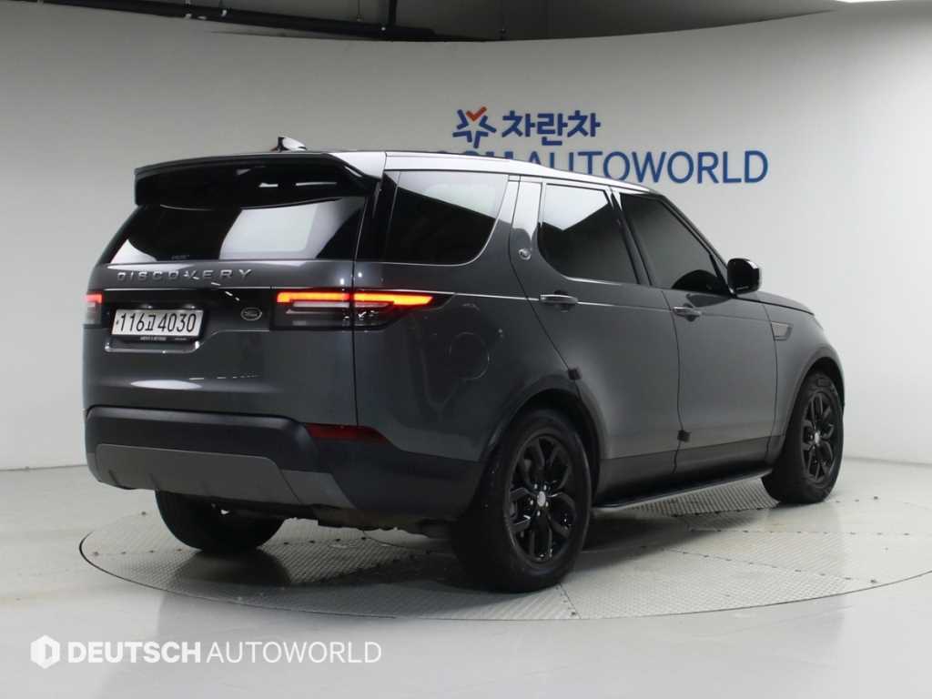 랜드로버 디스커버리 2.0 SD4 SE 사진 2/20