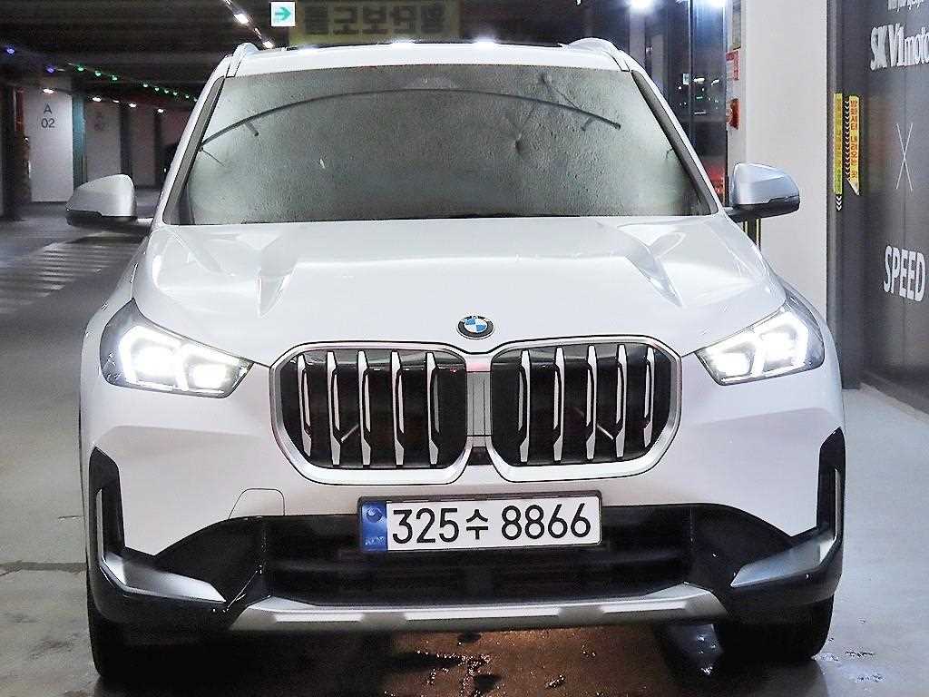 BMW X1 xDrive 20i xLine 사진 2/20