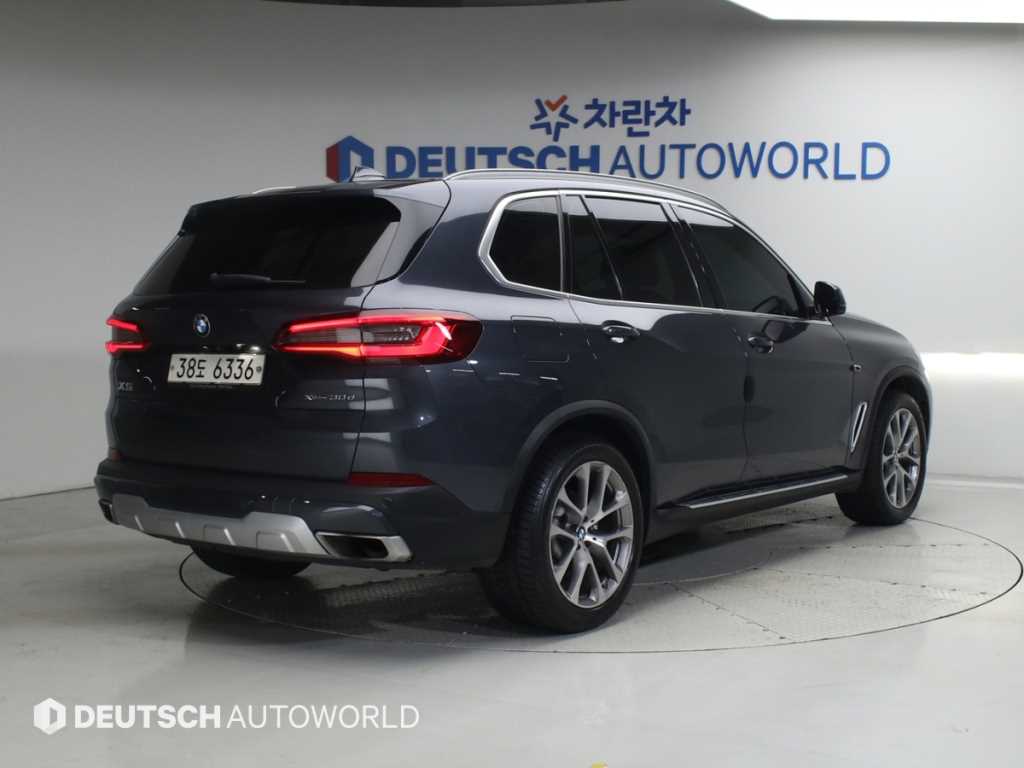 BMW X5 xDrive 30d xLine 사진 2/20