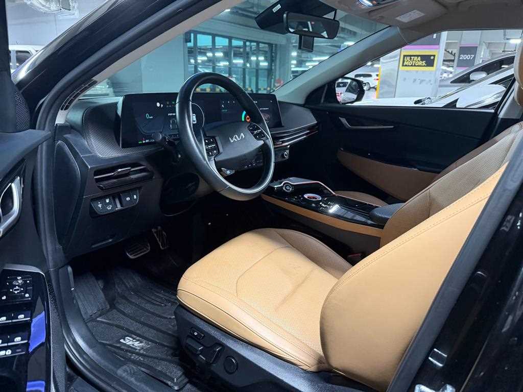 EV6 롱레인지 어스 2022년식