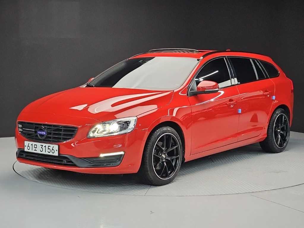 V60 2.0 D3 2018년식