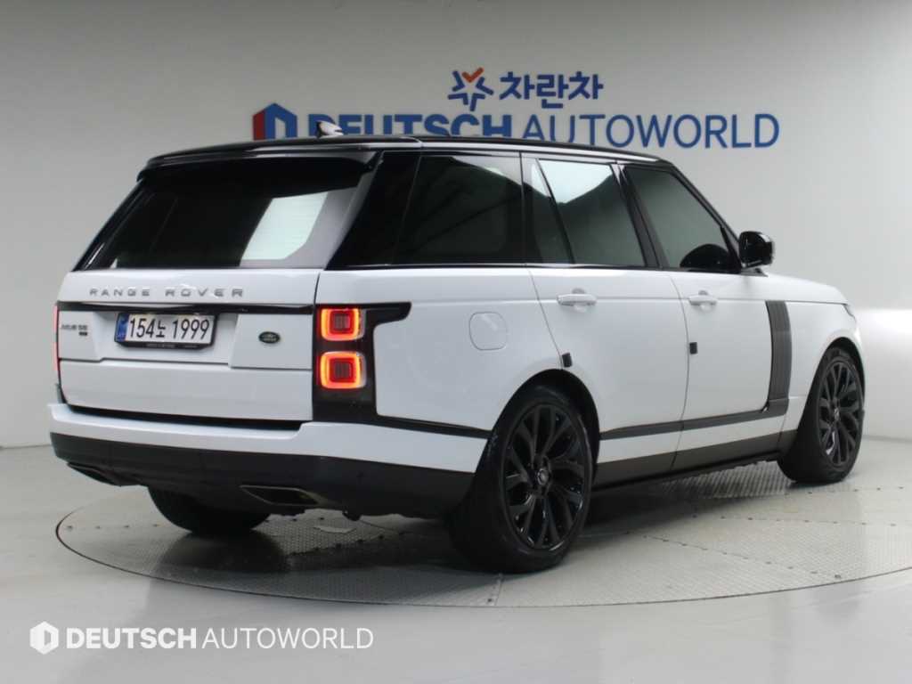 랜드로버 레인지로버 3.0 D350 AB SWB 사진 2/20
