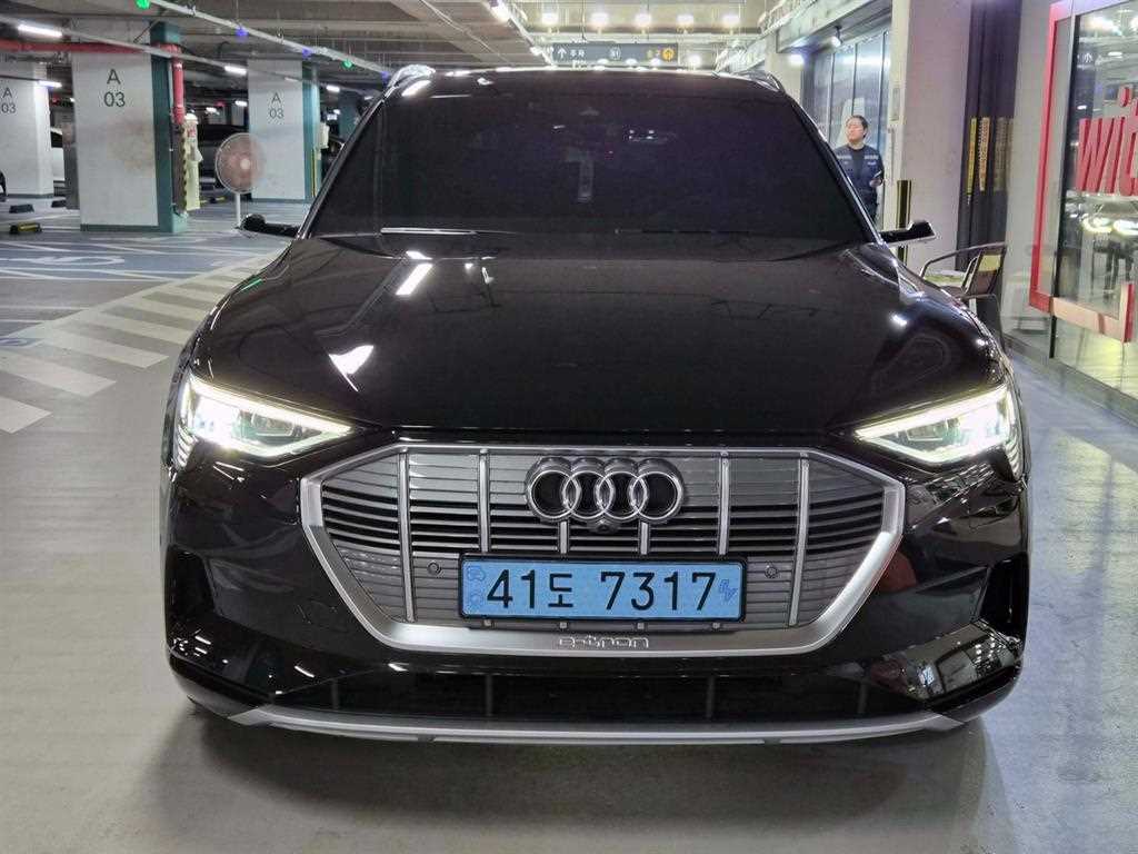 아우디 e-트론 55 콰트로 사진 2/20