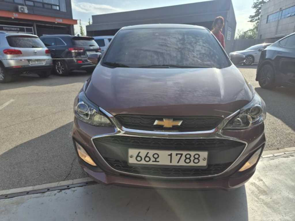 더뉴스파크 LT 2019년식