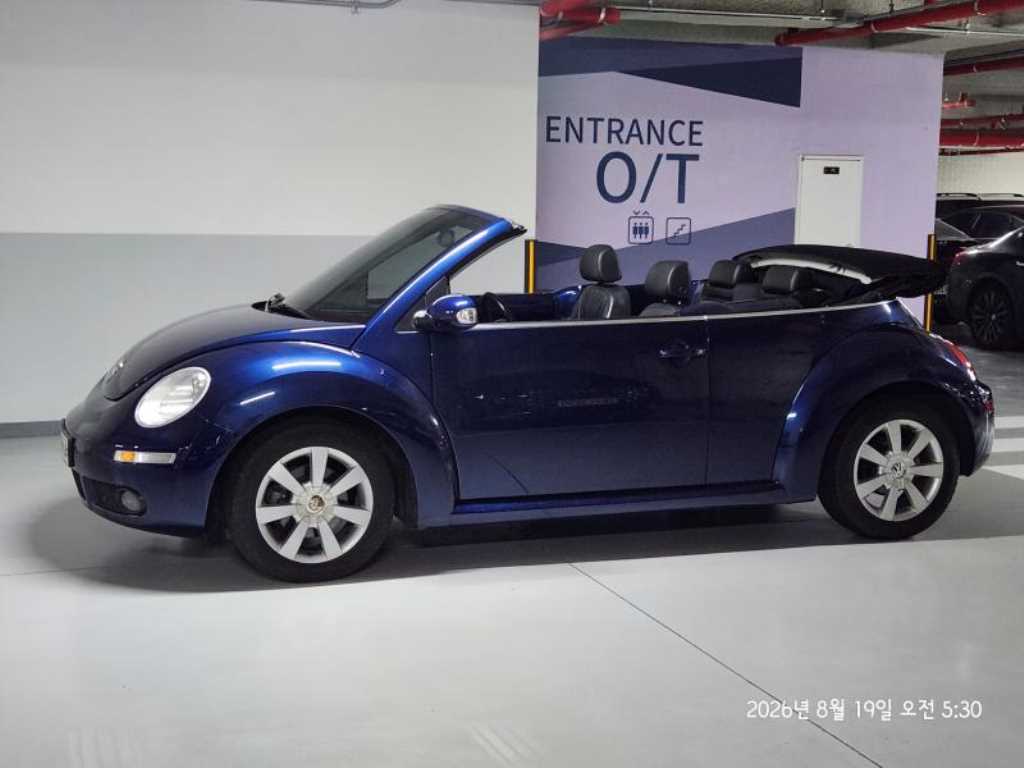 뉴비틀 2.0 CABRIOLET 2007년식