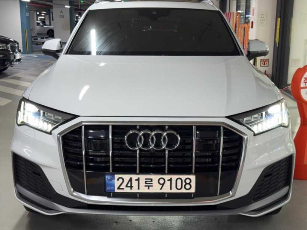 Q7 (4M) 45 TDI 콰트로 프리미엄 2023년식