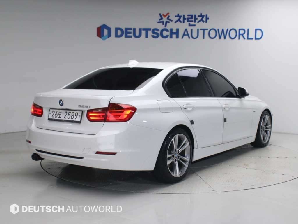 BMW 3시리즈 328i 스포츠 사진 2/20