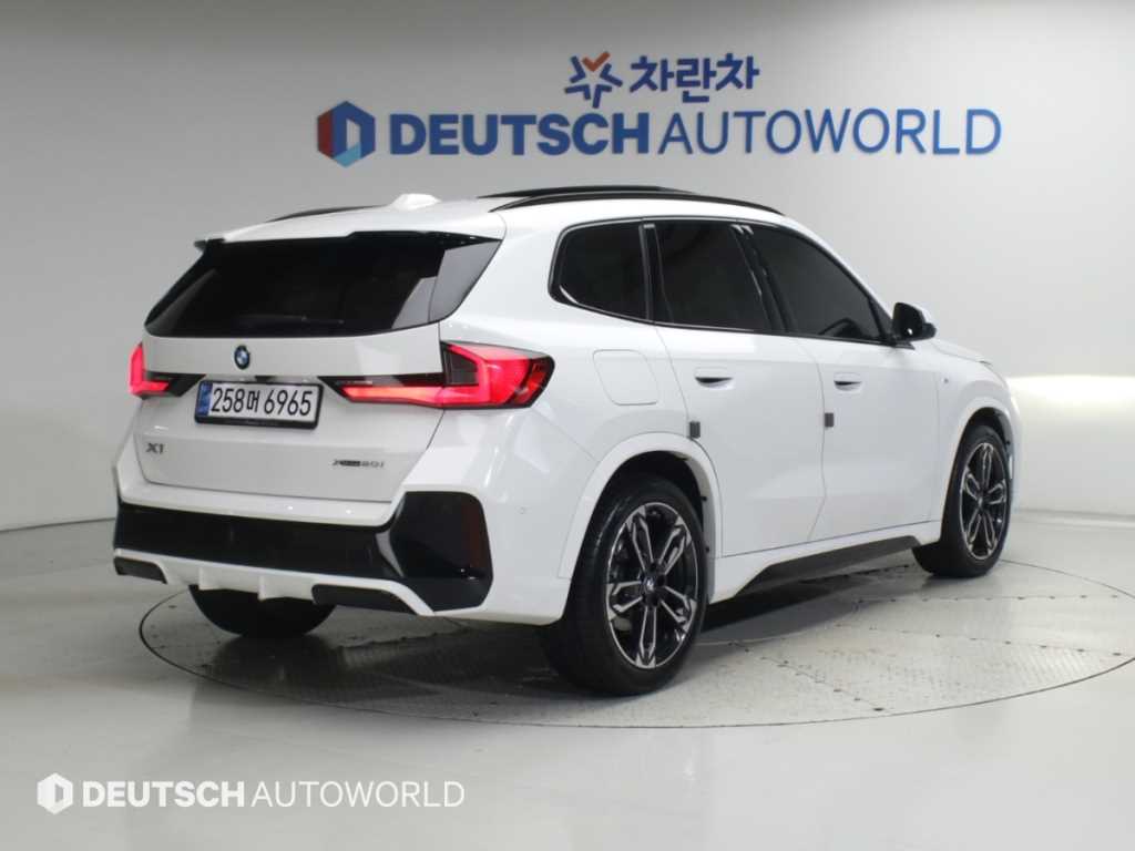 BMW X1 xDrive 20i M 스포츠 사진 2/20