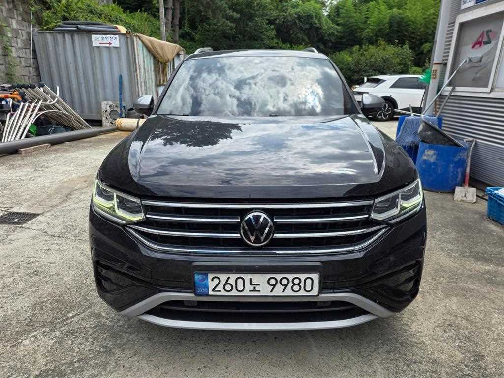 티구안 올스페이스 2.0 TSI 프레스티지 2023년식