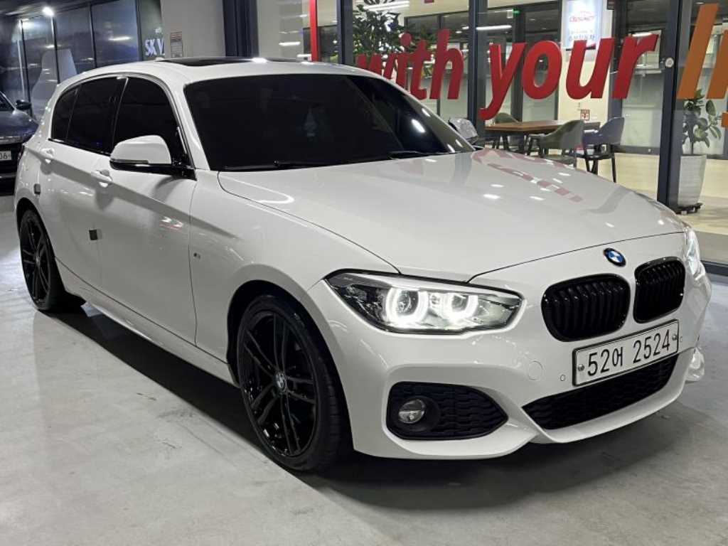 BMW 1시리즈 118d 스포츠 사진