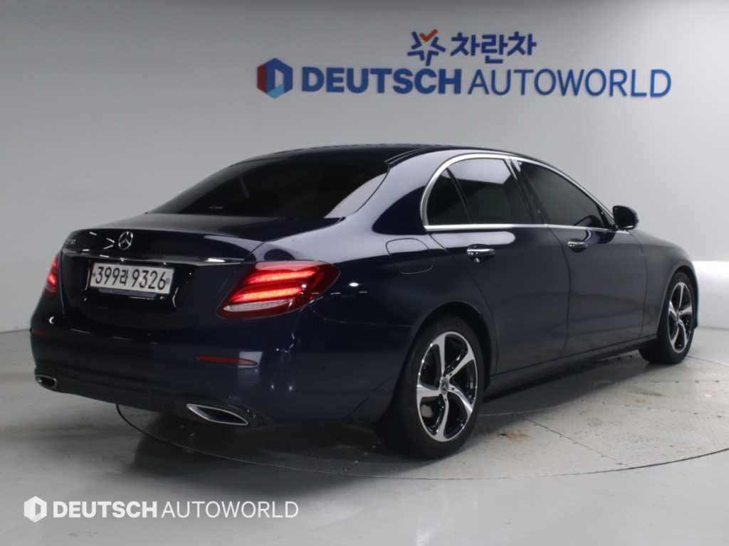 벤츠 E 클래스 E250 아방가르드 사진 2/20