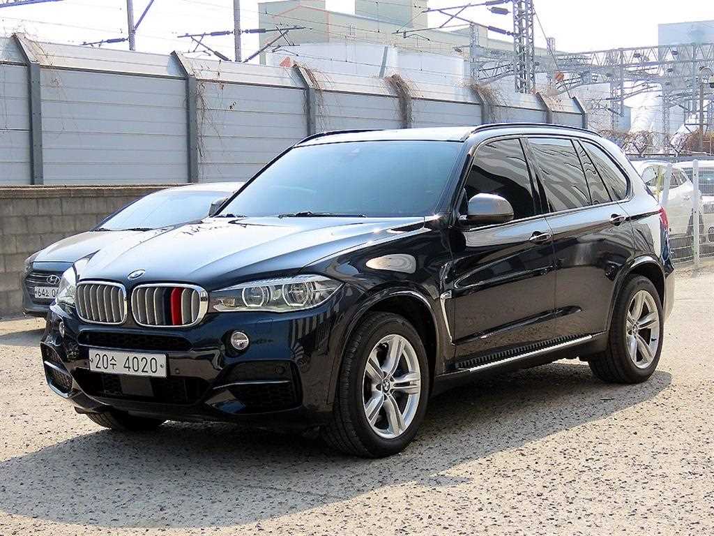 BMW X5 xDrive M50d 사진 2/20