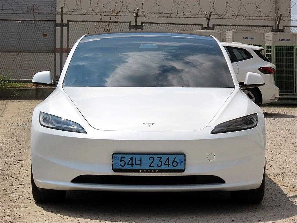 모델 3 롱 레인지 2024년식