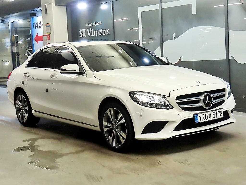 C클래스 W205 C220 d 4MATIC 아방가르드 2021년식