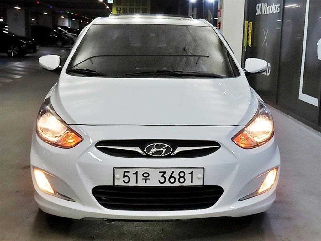 현대 엑센트 1.4VVT 프리미어 사진 2/20
