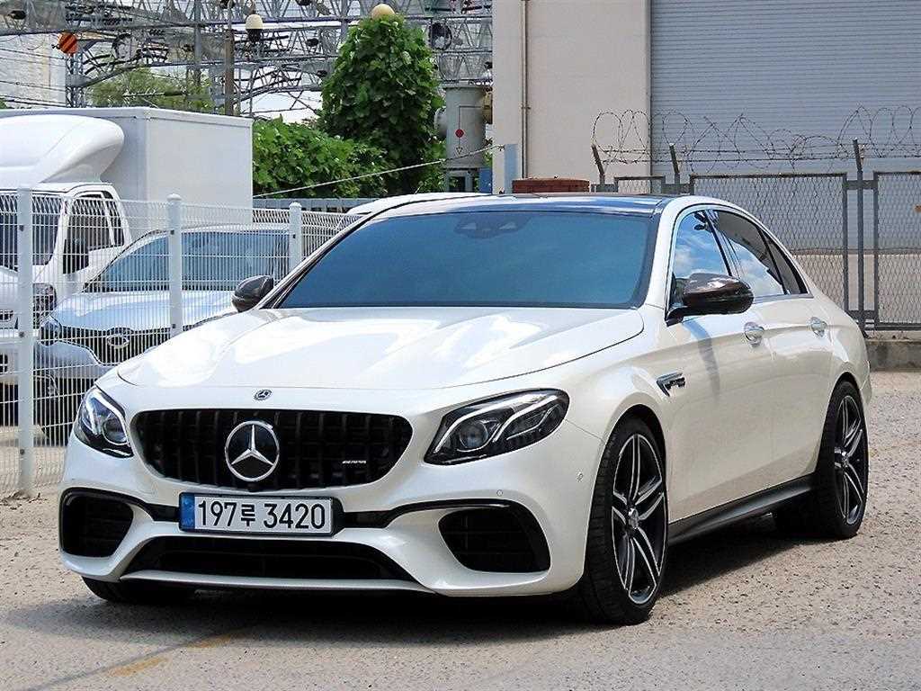 E-클래스 W213 E63 AMG 4MATIC+ 2019년식