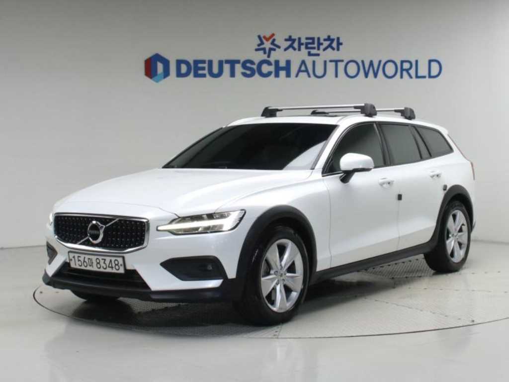 V60 크로스 컨트리 2세대 2.0 T5 AWD 2020년식