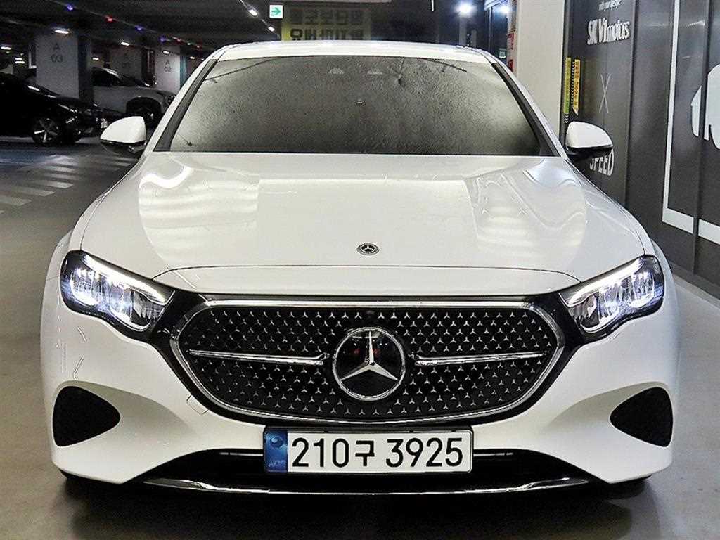 벤츠 E 클래스 E200 아방가르드 리미티드 사진 2/20