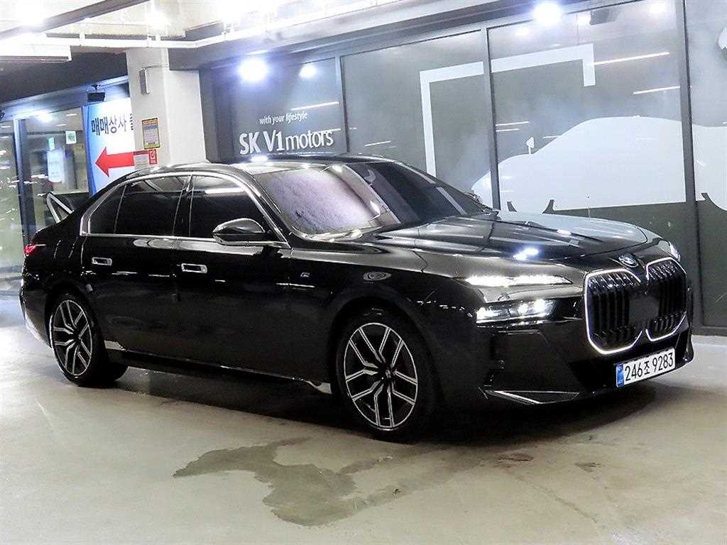 7시리즈 (G70) 740i xDrive M 스포츠 2025년식