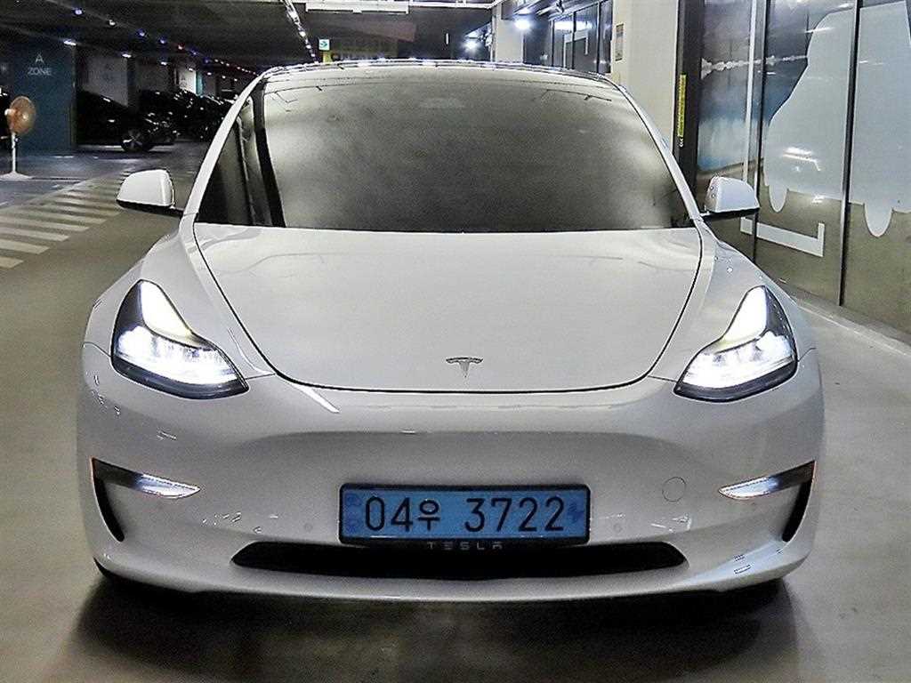 테슬라 모델 3 롱 레인지 사진 2/20