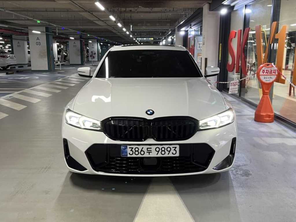 BMW 3시리즈 320i M 스포츠 사진 2/20