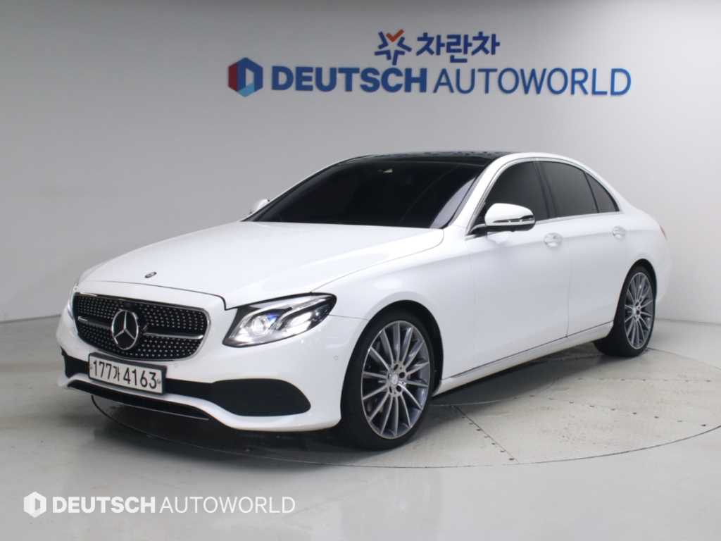 E-클래스 W213 E300 4MATIC 아방가르드 2017년식