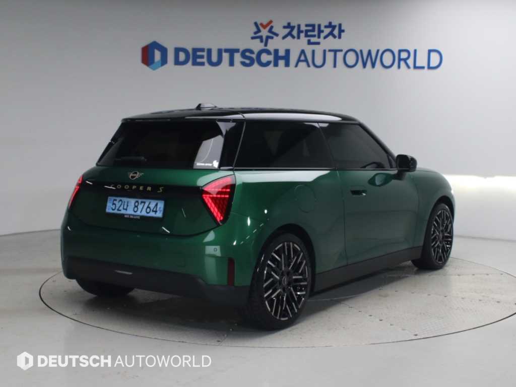 MINI 쿠퍼 SE 페이버드 사진 2/20