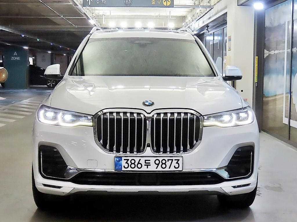 BMW X7 xDrive 40i M 스포츠 사진 2/20